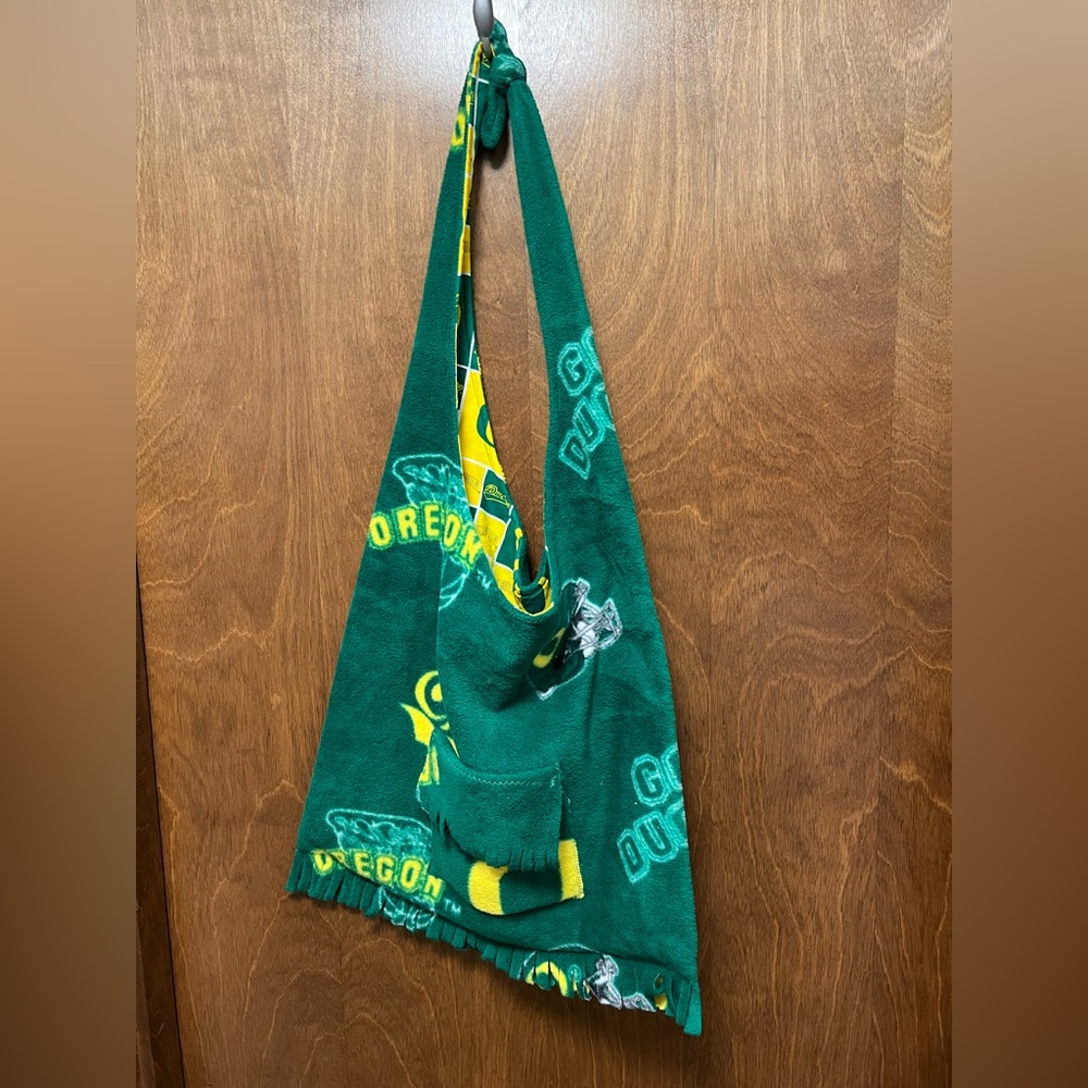 Green and Yellow Oregon Shoulder Bag